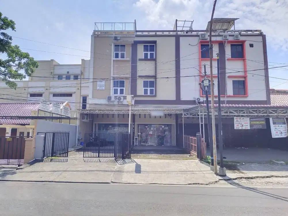 Ruko di Jalan Wahid Hasyim