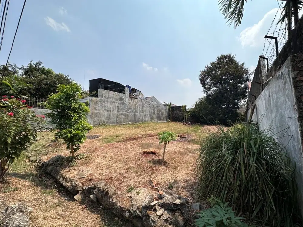 Tanah 2 Kav Jejer 187,5 m di Jl Belimbing Depan Mall Cinere