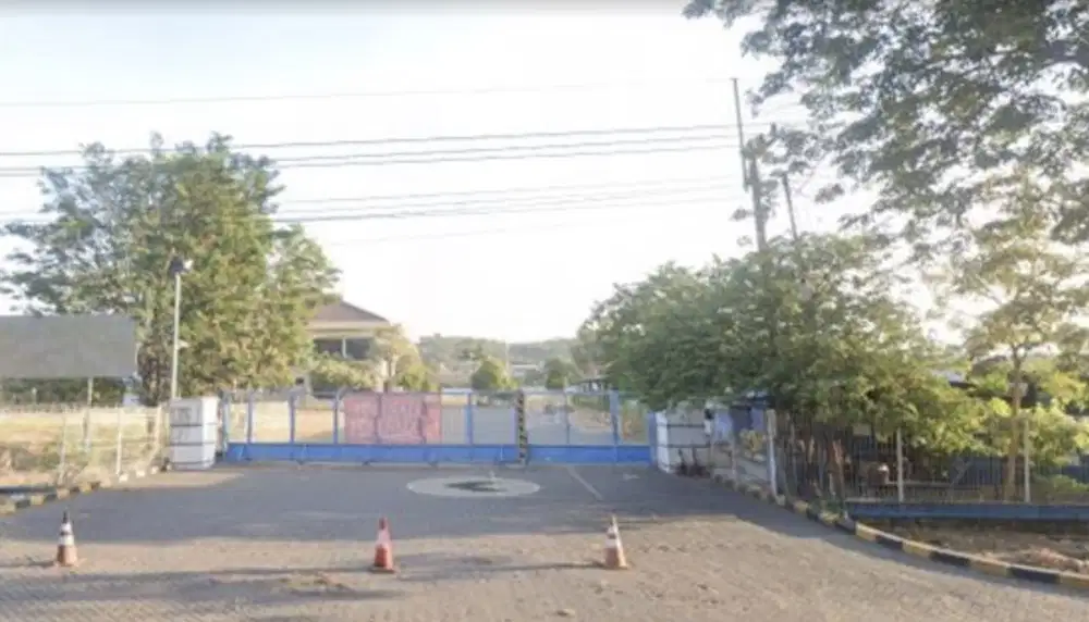 Ex pabrik baja dalam kawasan industri gresik