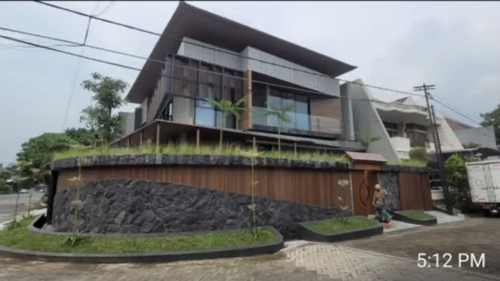 Manyar hok 2lt baru gress