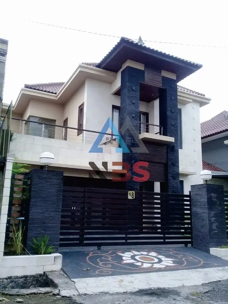 DIJUAL RUMAH MEWAH LANTAI 2 DIKAWASAN JALAN TUKAD BARITO PANJER