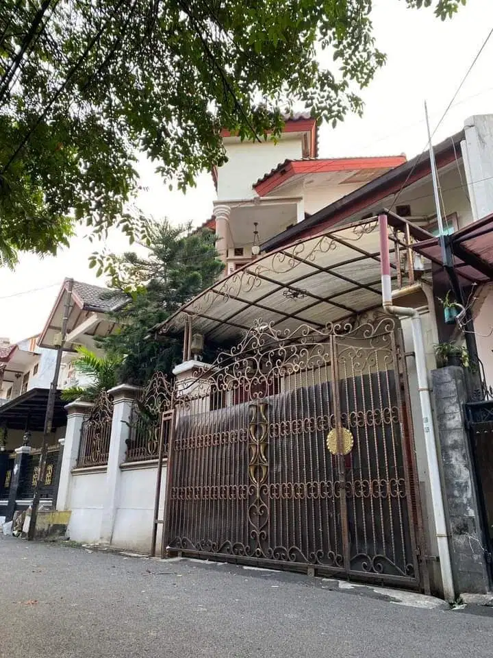Z06 Rumah Akses 2 Mobil Tebet Barat 150 m2 Jakarta Selatan