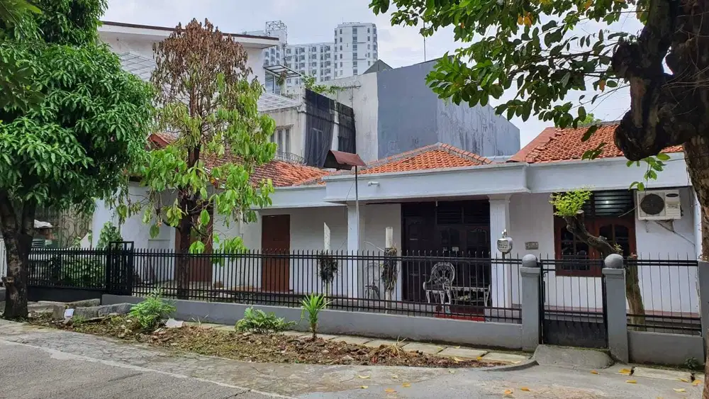 Jual Rumah Pejompongan Dalam Komplek LAN