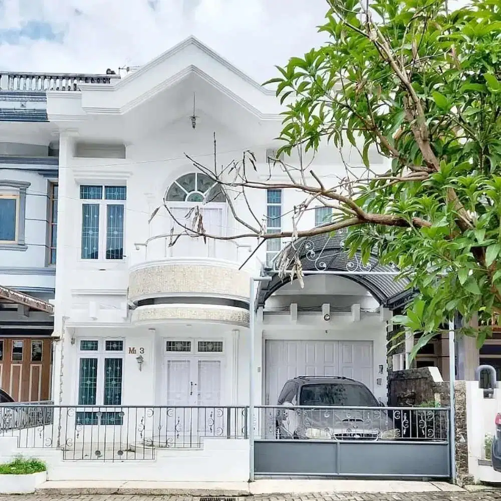 Rumah di Komplek Taman Kasuari Indah 2