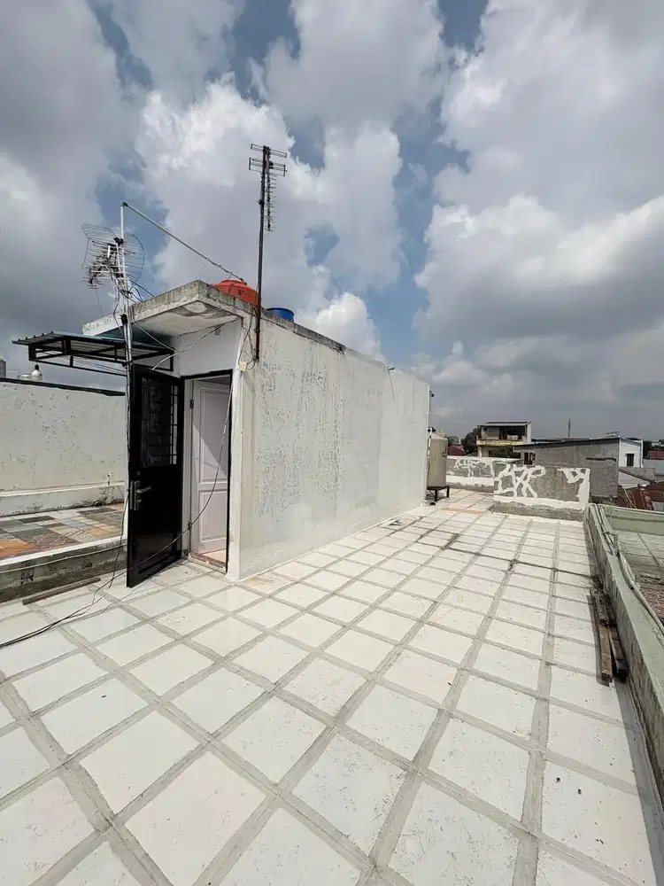 Rumah Bebas Banjir di Milenium Townhouse 2