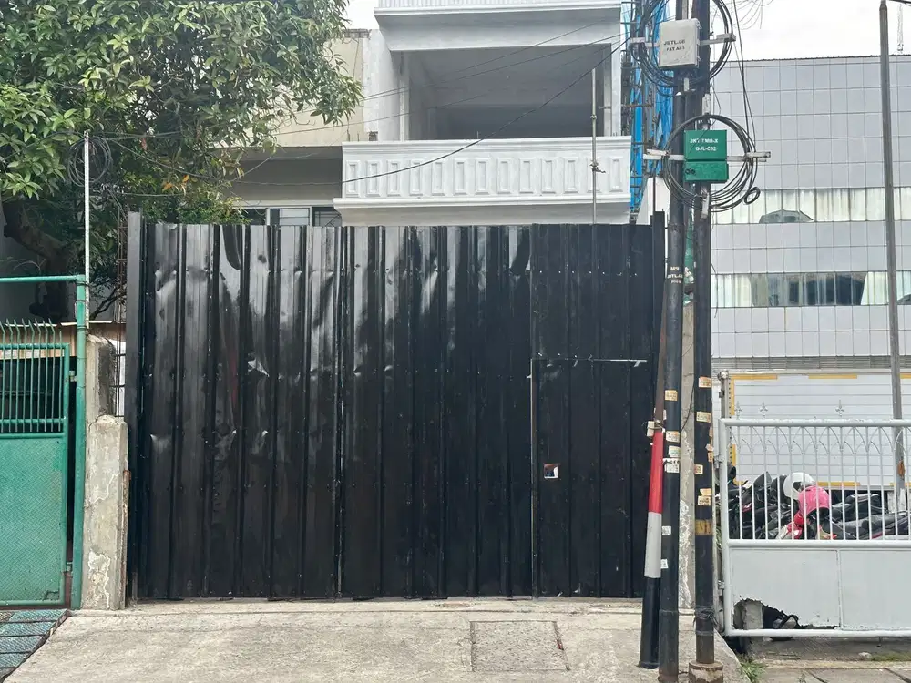 Dijual Ruko Baru 2 Lt Lokasi Startegis di Jembatan Lima Jakarta Barat
