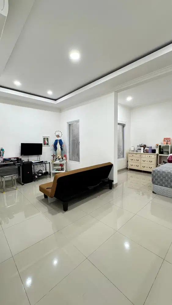 Dijual Cepat !! Rumah Siap Huni Full Renovasi Bohemia Gading Serpong