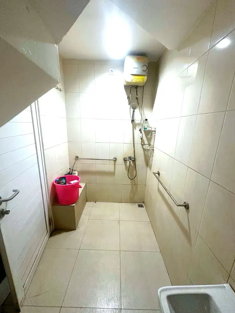 Rumah Posisi Strtegis Siap Huni di BSD