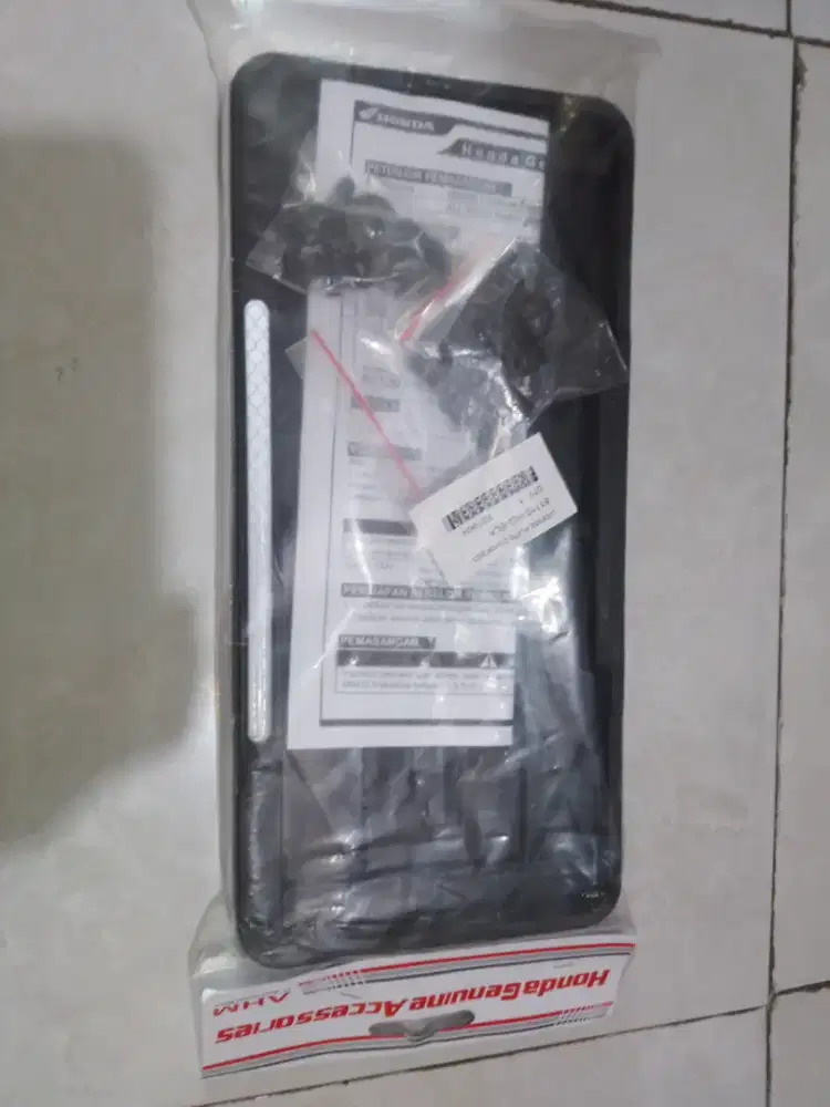 Tempat plat nomor motor+sticker honda genio+tutup pentil mtr mbl,nego