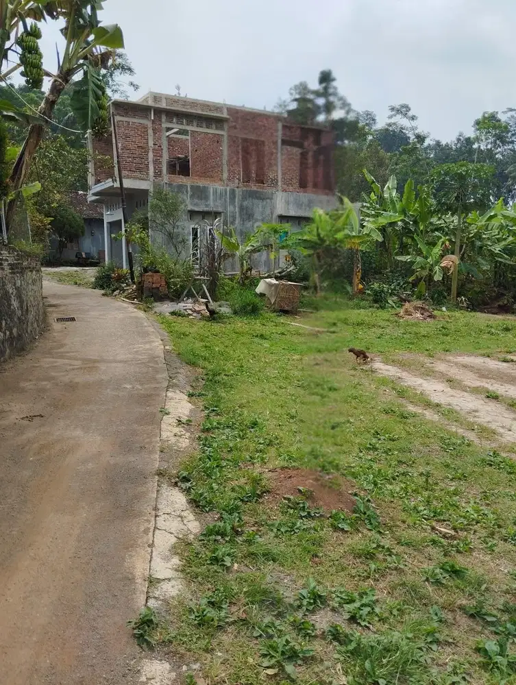 BU Tanah SHM MURAH di Salatiga 5 menit ke UKSW