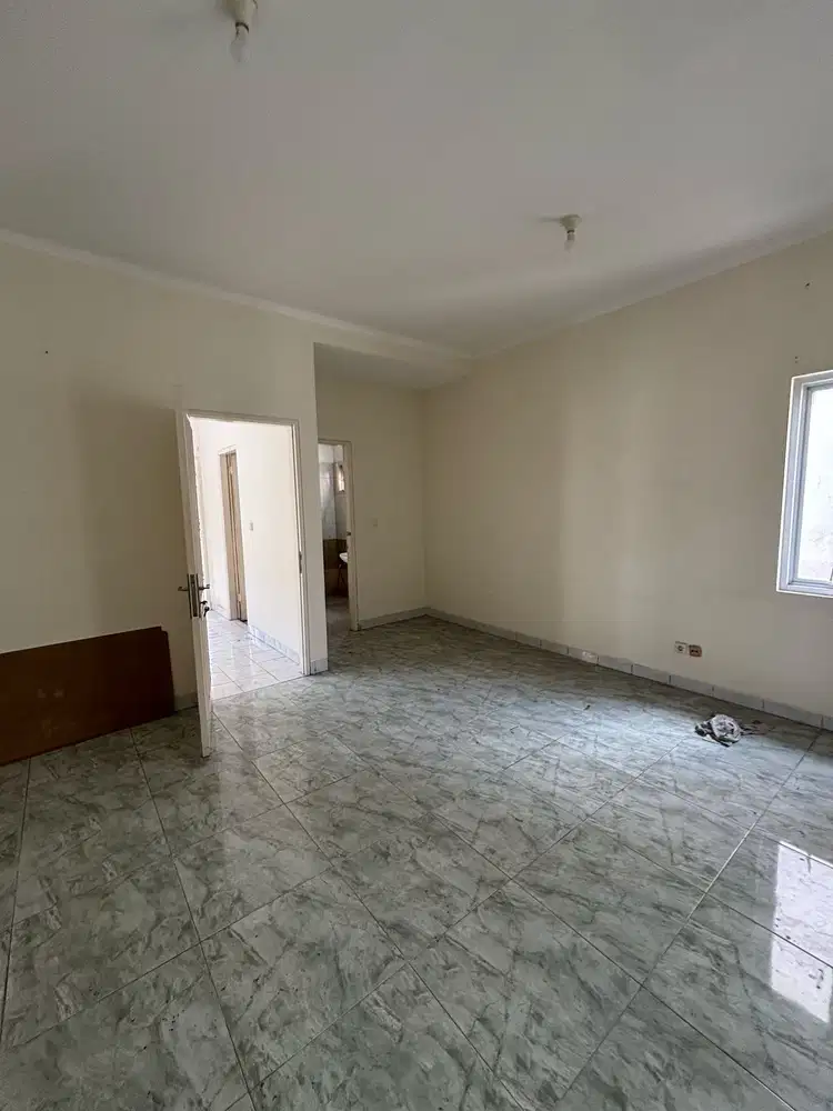 DIJUAL RUMAH BANGUNAN STANDART DEVELOPER DI SUTERA LAVENDER ALAM SUTER