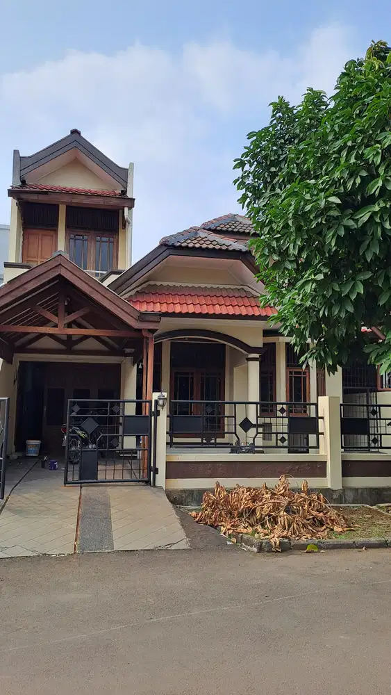 Disewakan Rumah Satu Setengah Lantai Sektor 1 B Gading Serpong