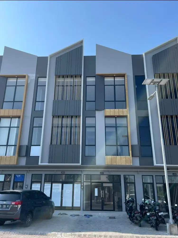 RUKO EASTERN PARK - BARU GRESS