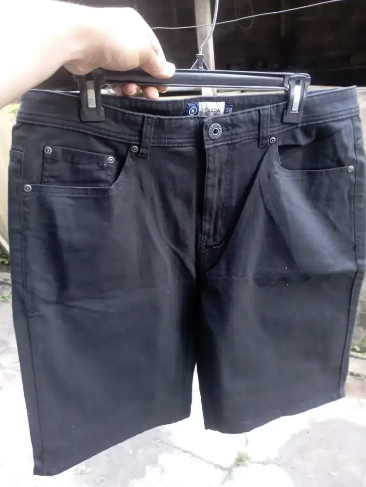 nevada size 36,LP: 47cm,kondisi baru,jual 100k