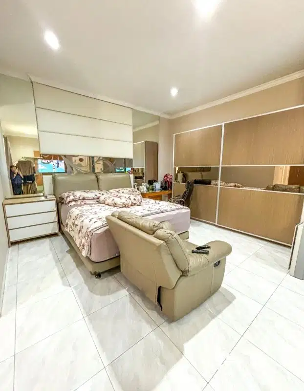 Dijual rumah di pik1 termurah bagus