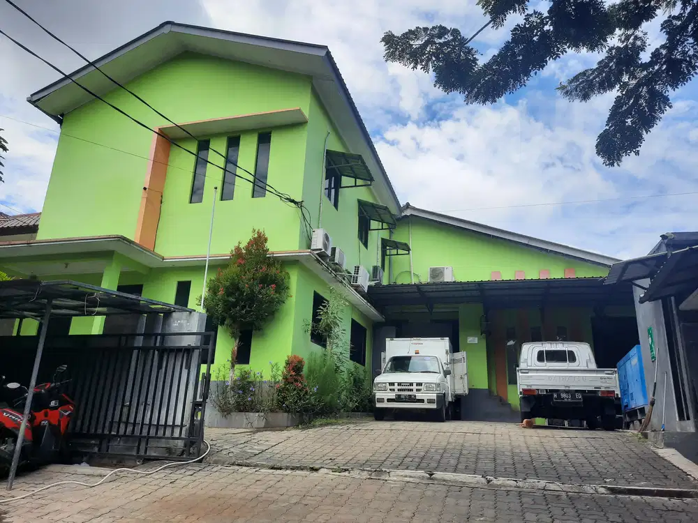 Gudang siap pakai Di Jalan Sri Rejeki Timur Raya, Pamularsih, Semarang