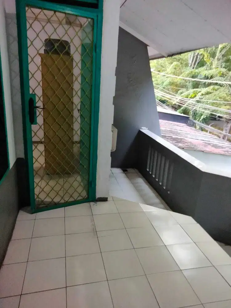 Jual  Rumah 2 lantai , di Klp Puan Raya