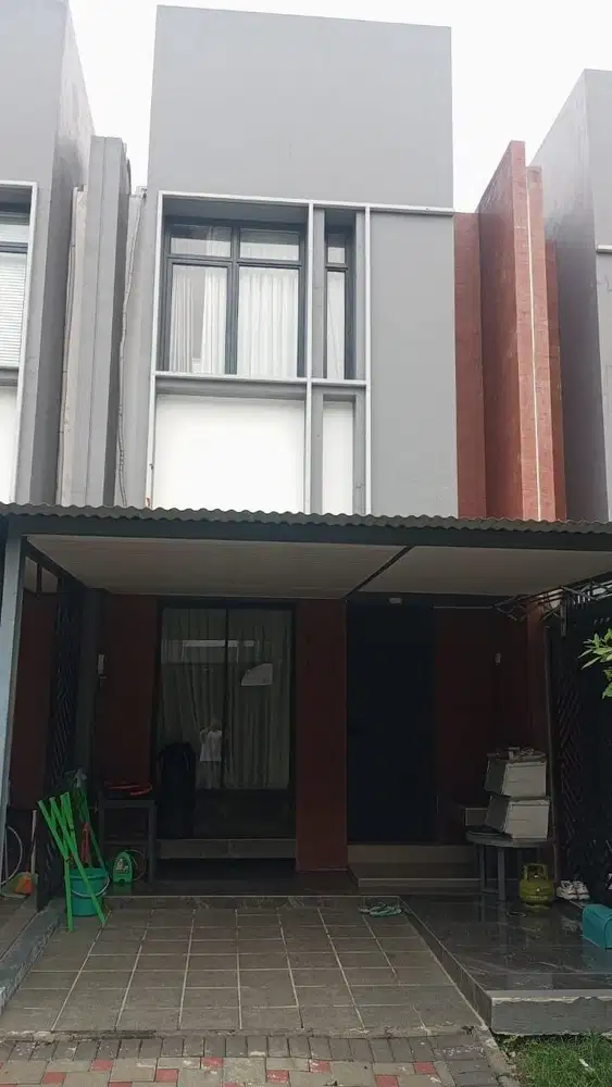 Disewakan Rumah Bagus 2 Lantai di Freja, BSD By Rumah Chinida