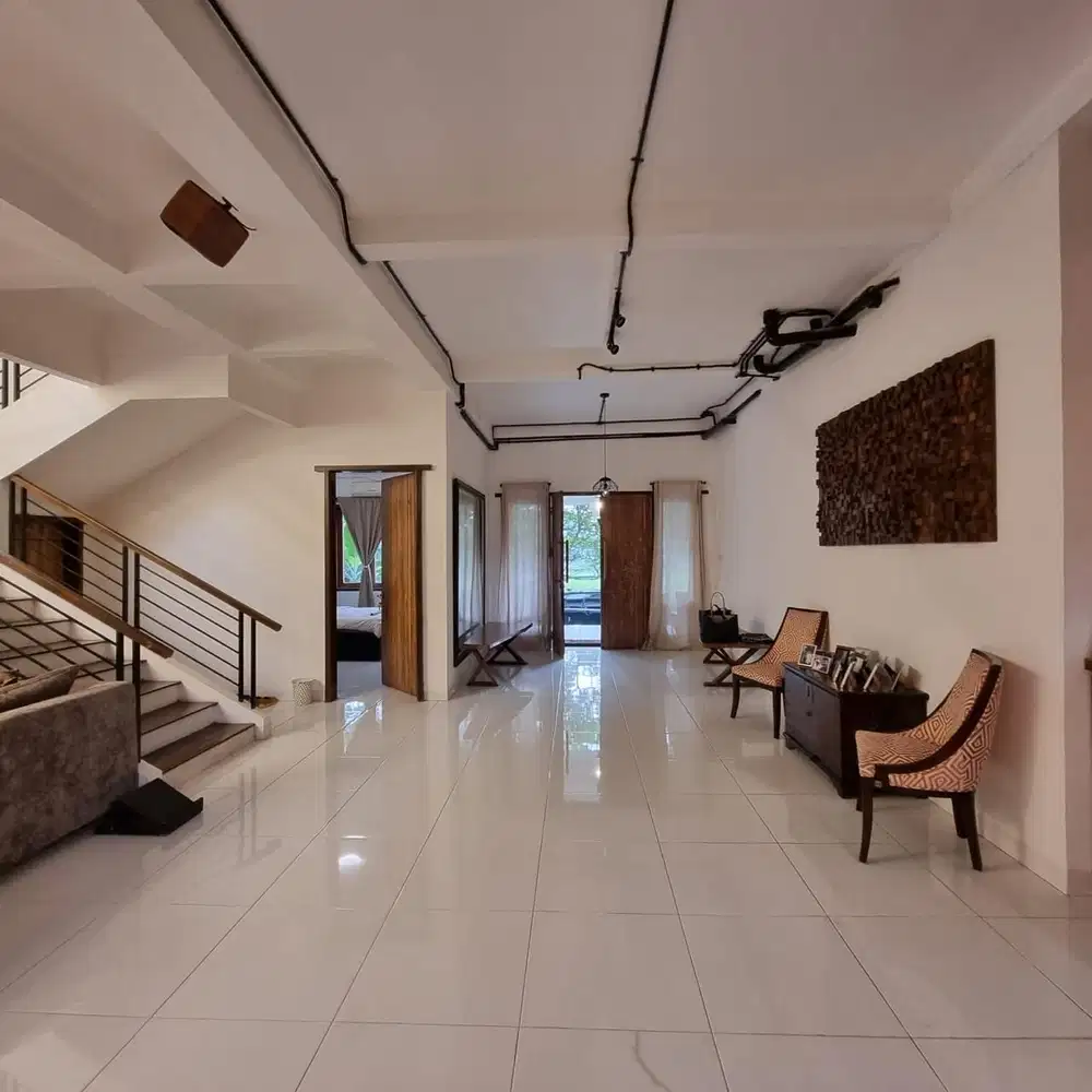 Dijual Rumah Bagus 3 Lantai di The Green, BSD By Rumah Chinida