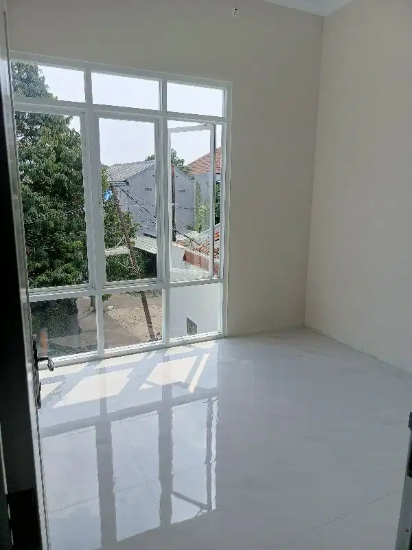 JUAL MURAH, Rumah baru di dalam townhouse Cipayung Jaktim