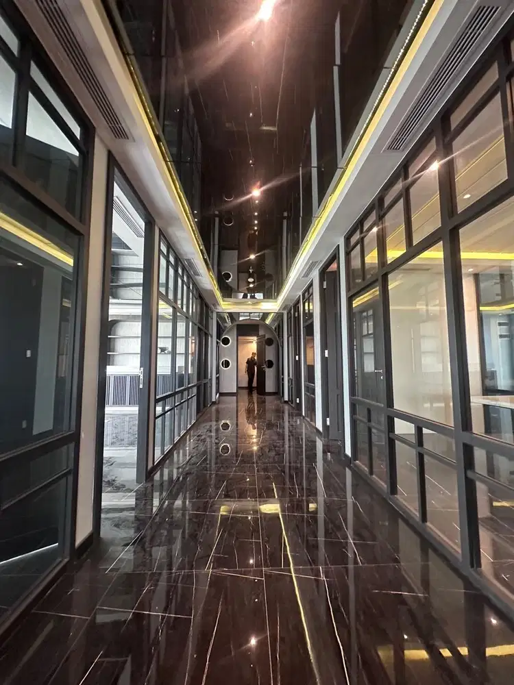 561m2 Equity Tower Semi Furnished - BAGUS - JARANG ADA