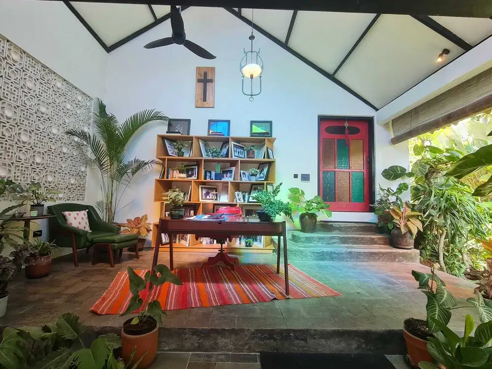 FOR SALE UMAH SENIMAN VILLA UNGASAN