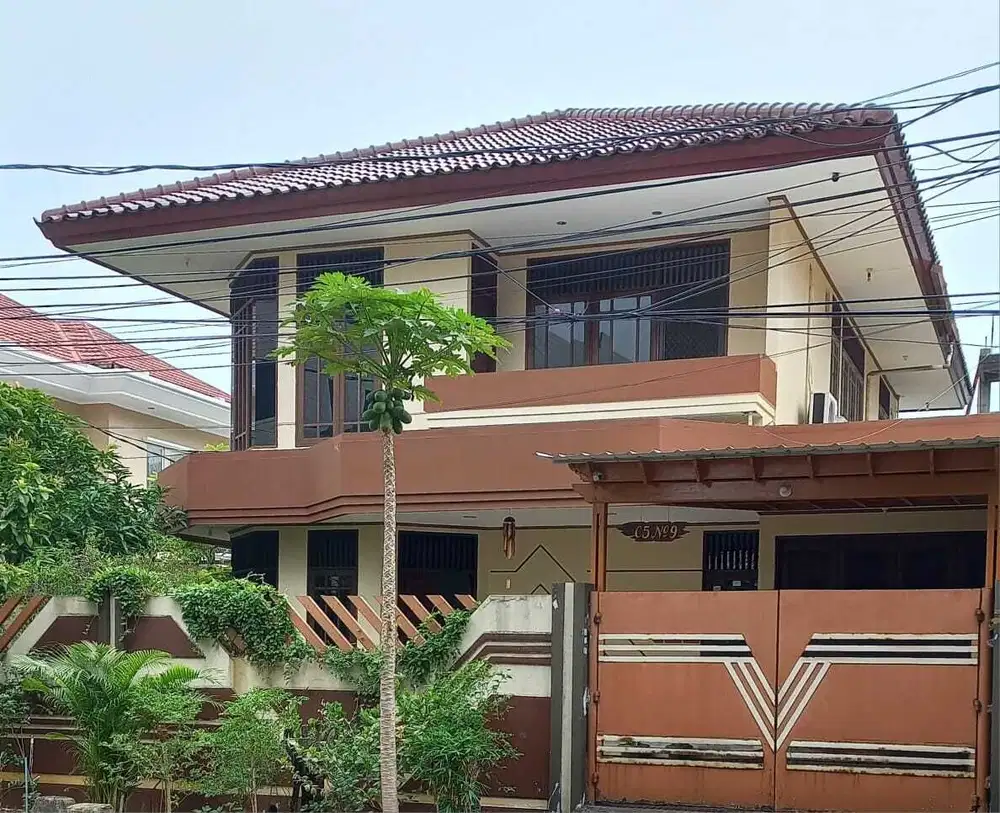 Rumah Mewah SHM 2 Lantai Taman Kedoya Baru, Jakarta Barat