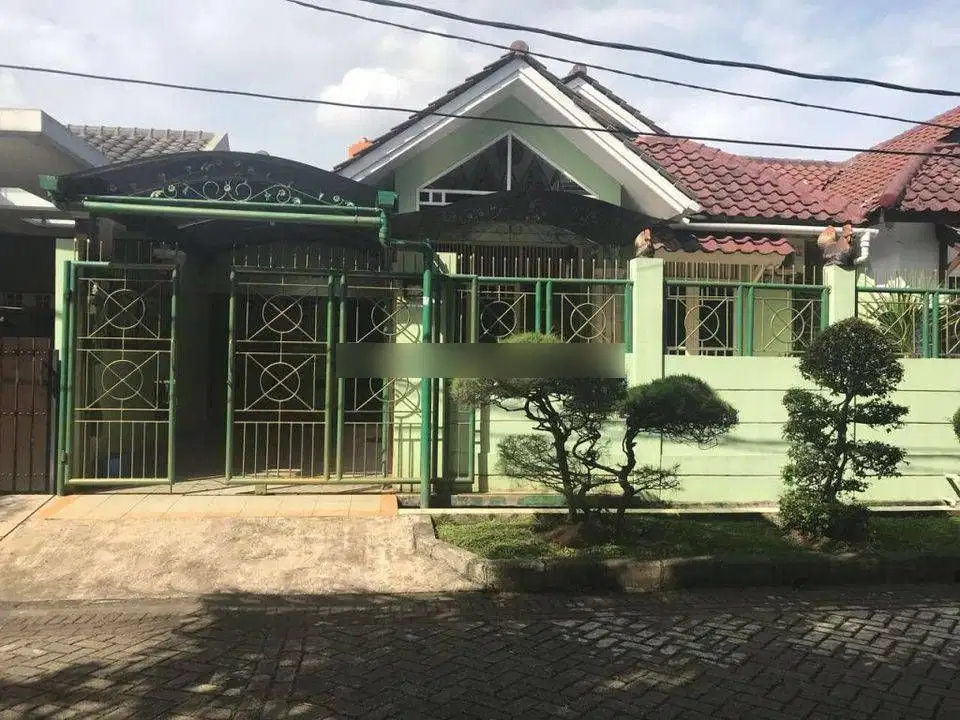 Rumah Lebar 10 di Villa Melati Mas, Serpong, Tangerang