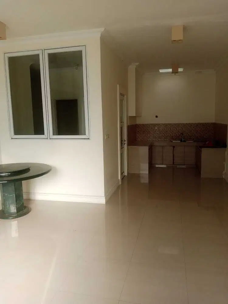 Rumah 2 Lantai Di Premier Golf Residence (PGR) Modernland