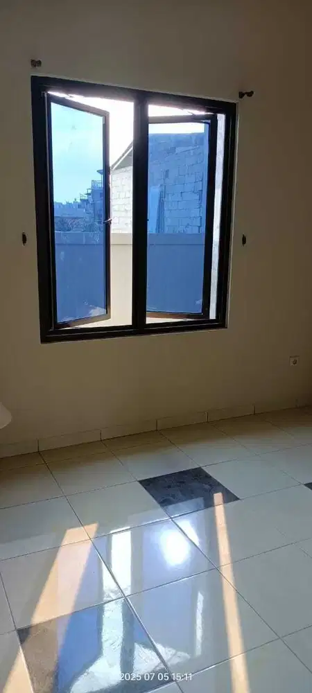 Disewakan rumah di Modernland Tangerang