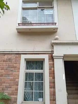 TOWNHOUSE TAMAN AYU SEMI FURNISHED LIPPO KARAWACI TANGERANG - LID