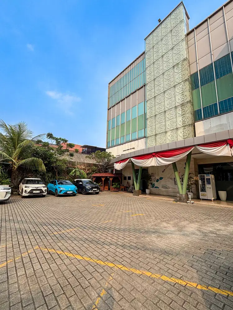 DIJUAL GEDUNG KOMERSIL SIAP PAKAI COCOK KANTOR.KLINIK.SKLH DI MENTENG