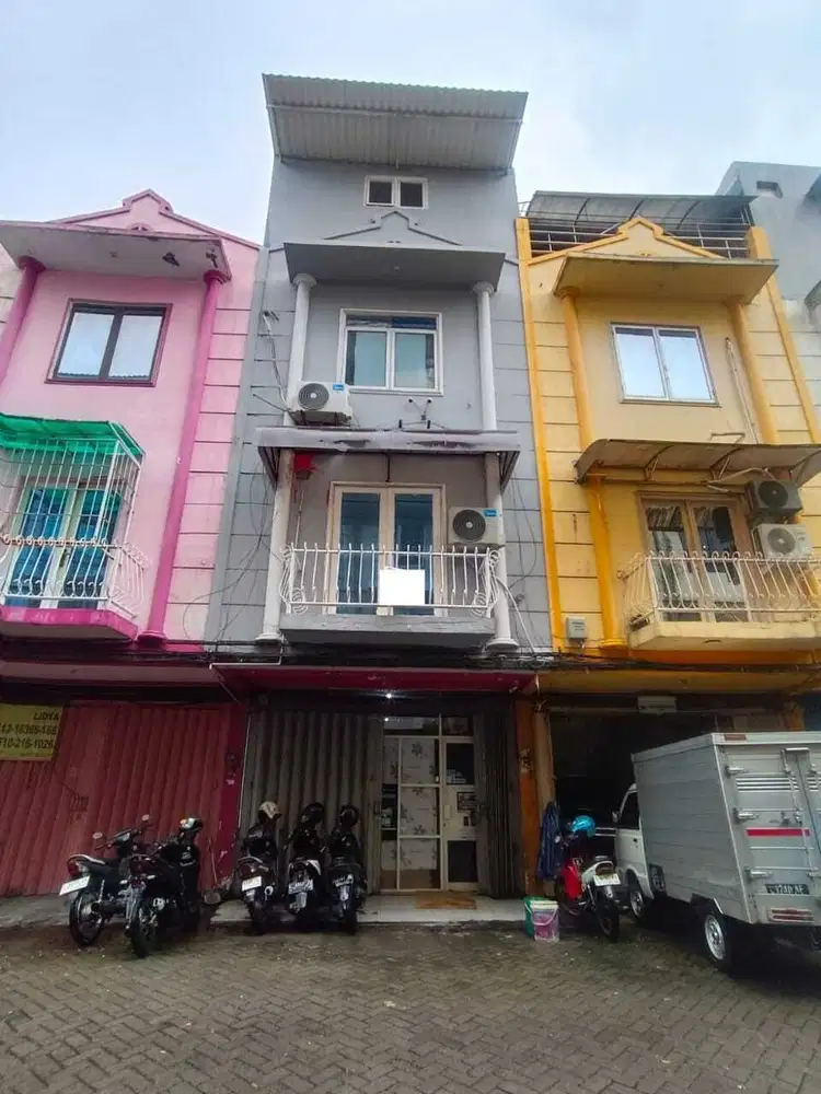 COCOK UNTUK KANTOR Dijual Ruko Komplek Pertokoan Klampis 21 Surabaya Timur