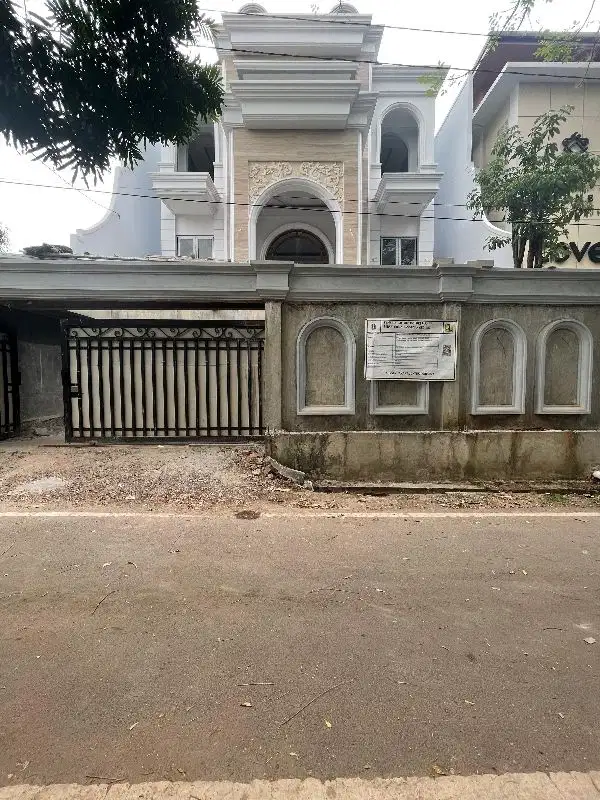 Dijual brand new design classik dlm komp di cilandak