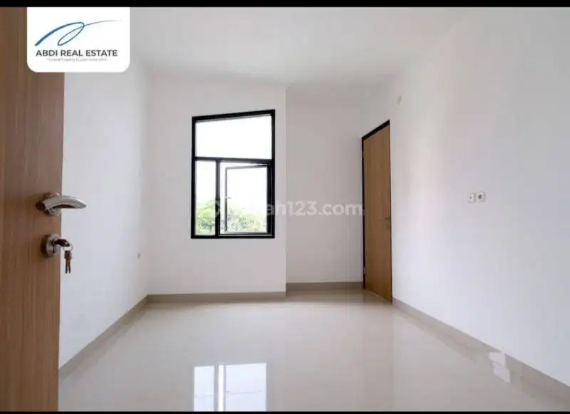 DIjual rumah 2 lantai mewah di Pisangan  baru Jakarta timur