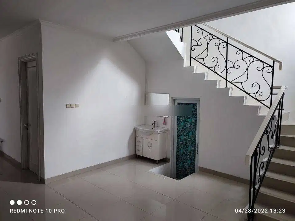 Dijual Cepat Rumah The Golf Residence Modernland Tangerang