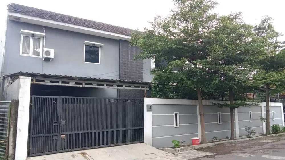 Rumah di buahbatu parakan asri batununggal siap huni ada kolam renang