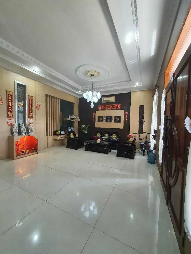 Villa di Komplek Cemara Asri