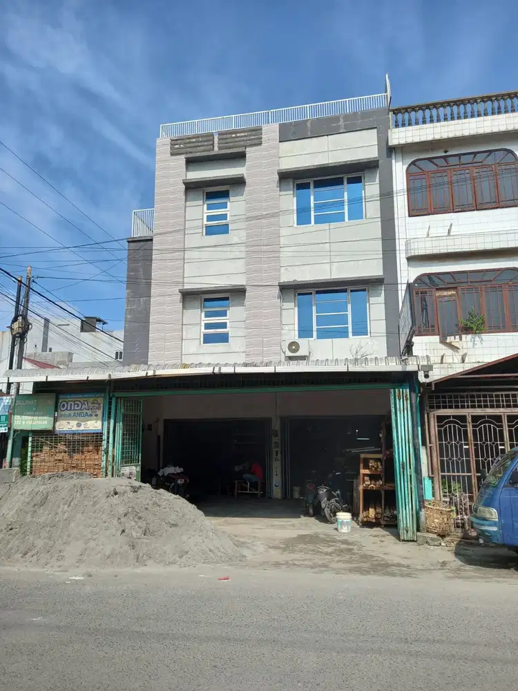 Ruko Gandeng di Jalan HM Said ( Dekat Bambu )