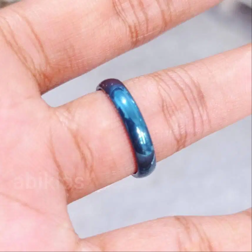 Cincin tangan titanium biru kilap 3mm simpel pria atau wanita c07 ring