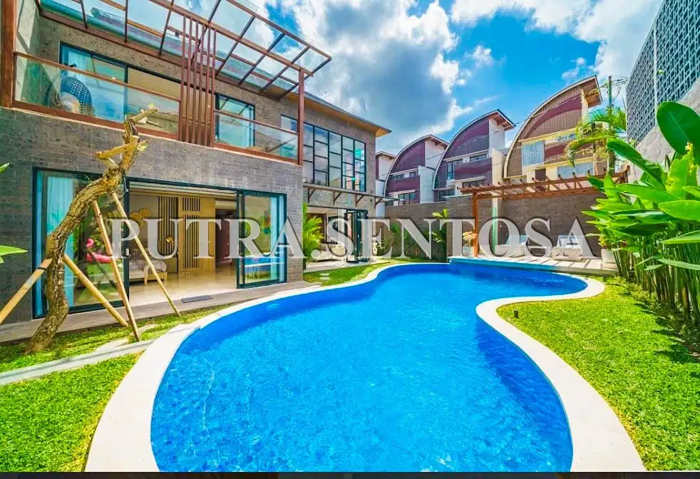 LUXURY VILLA UMALAS SEMER KEROBOKAN