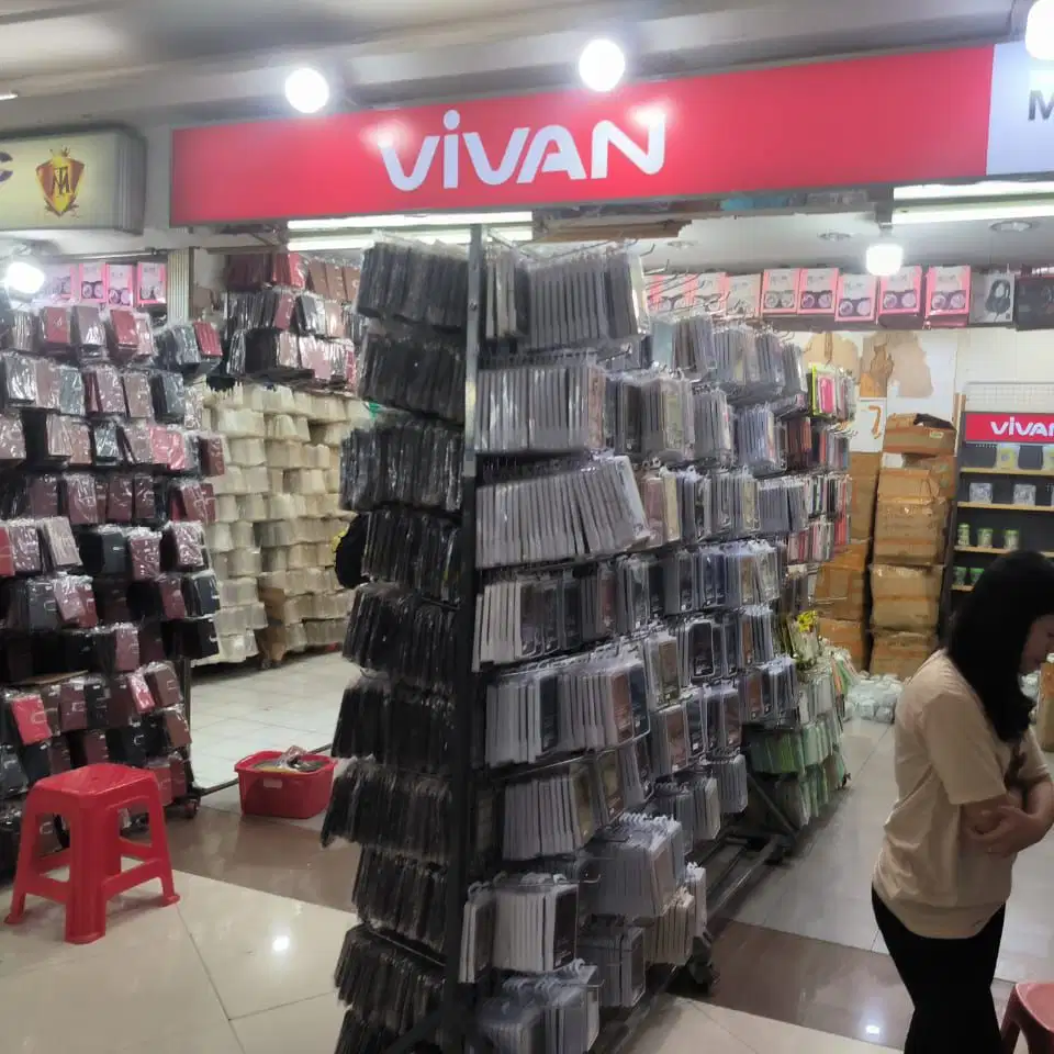 roxi. mas.    super. ramai.  sewa. bagus.