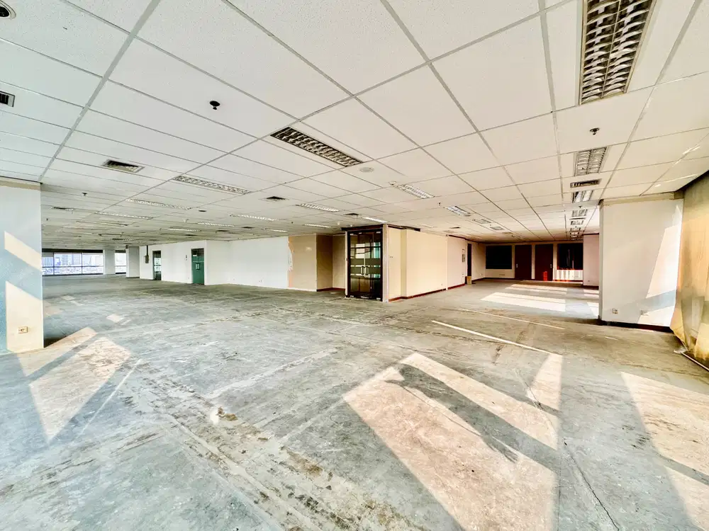 Sewa Ruang Kantor Wisma 77 Tower 1 1054m2, Slipi Jakarta Barat
