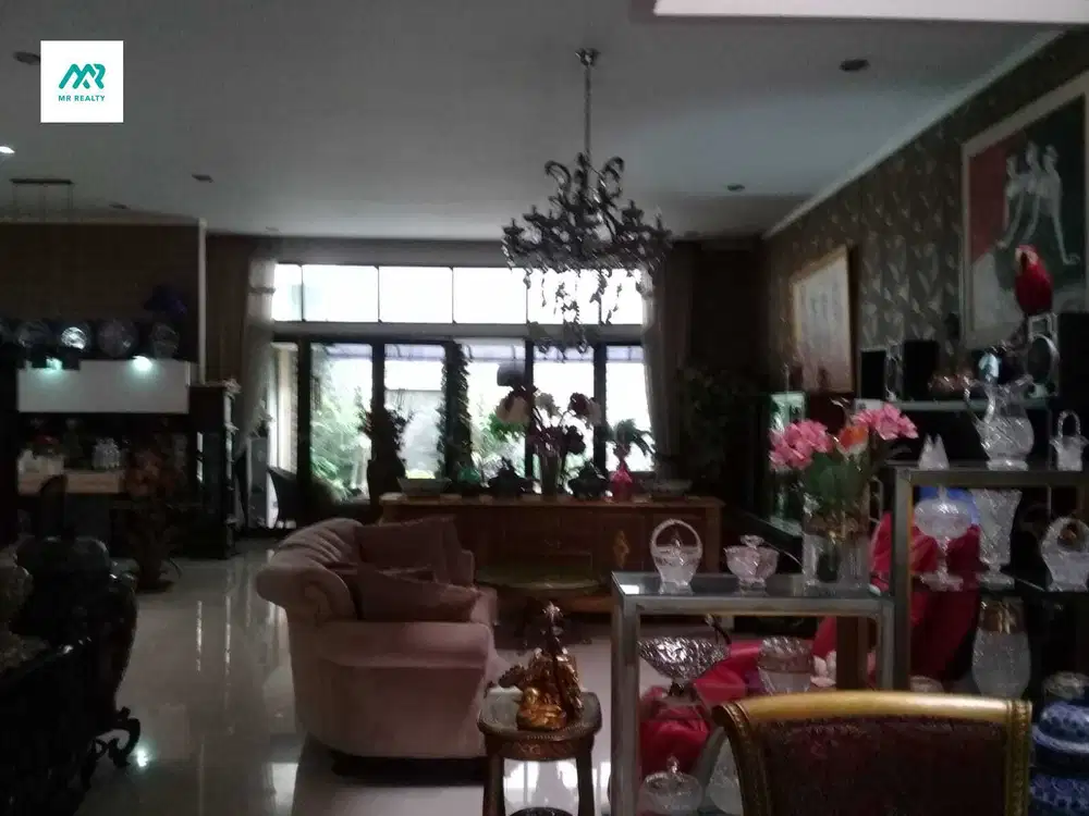 jual Rumah mewah Bintaro Sektor 3 Luas 400 Meter SHM Full Furnished