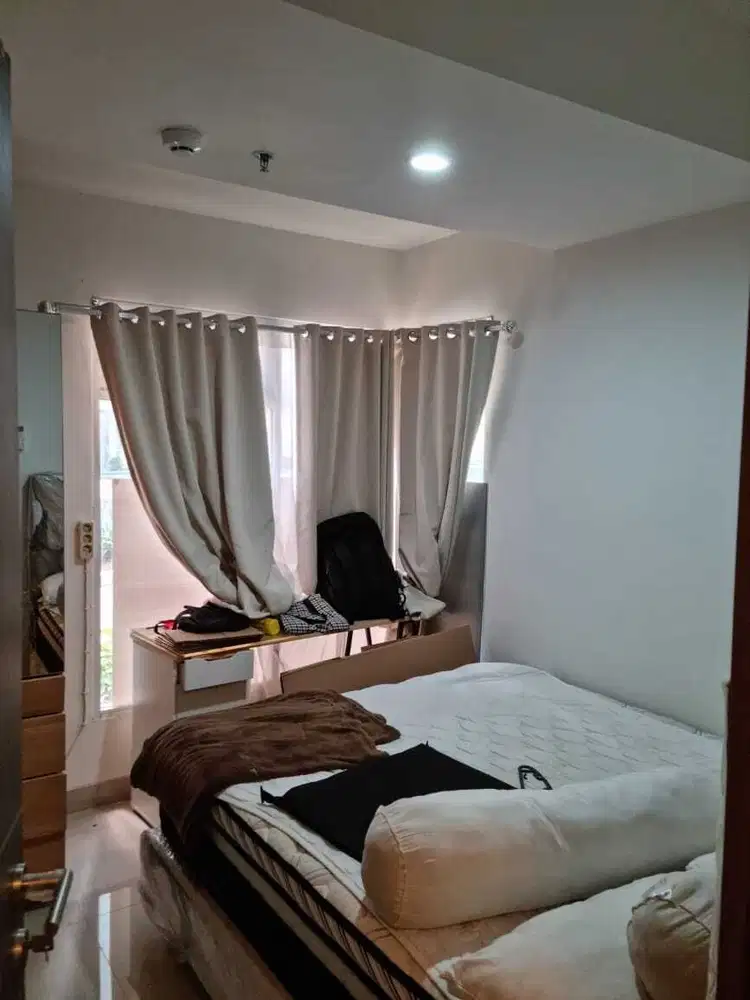 Sewa Apartemen T Plaza 1BR View Pool Siap Huni Exclude IPL Near Slipi