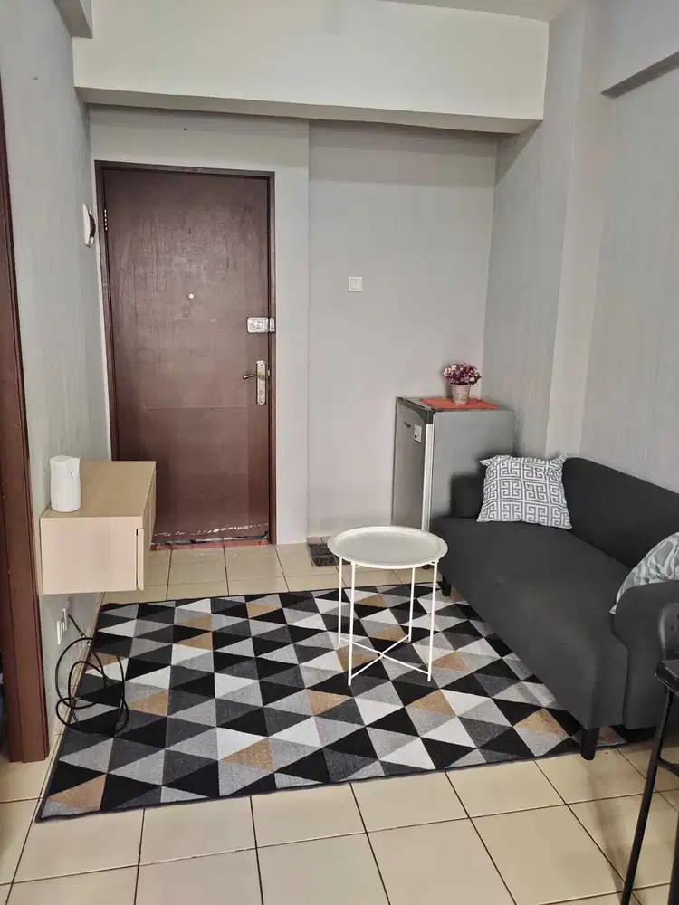 disewakan 2BR furnished Apt. Puri Park View Tower E lt tengah