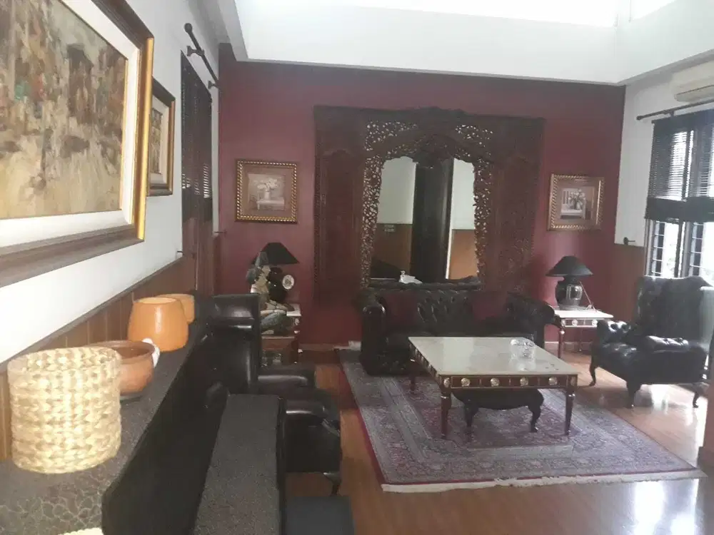 Rumah 2lantai siap Huni SHM Swimming Pool, Bintaro Sektor 7. CL 430