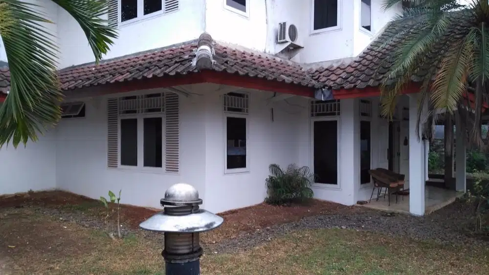 Dijual Cepat Murah BU Rumah Luas Strategis di Cimanggis Depok