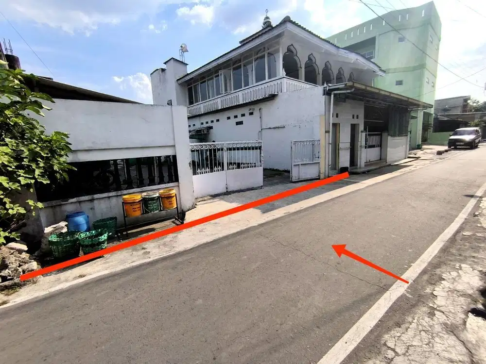 rumah murah luas bonus gudang dan kos dekat pasar klewer pgs kustati