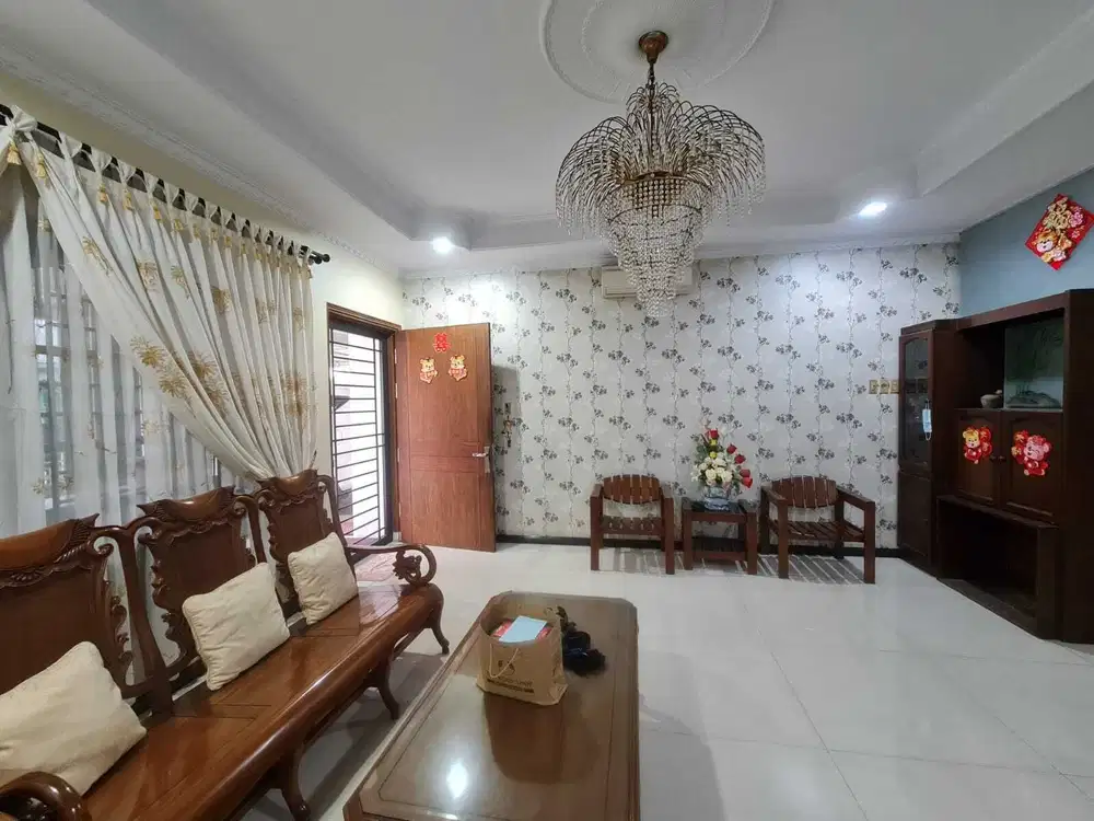 Villa Komplek Timor Baru 1